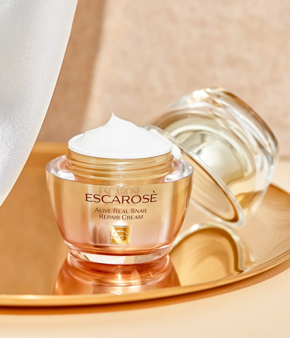 Buy Alive Real Snail Korean Repair Cream from ESCAROSÉ available online at VEND. Explore more skincare products now